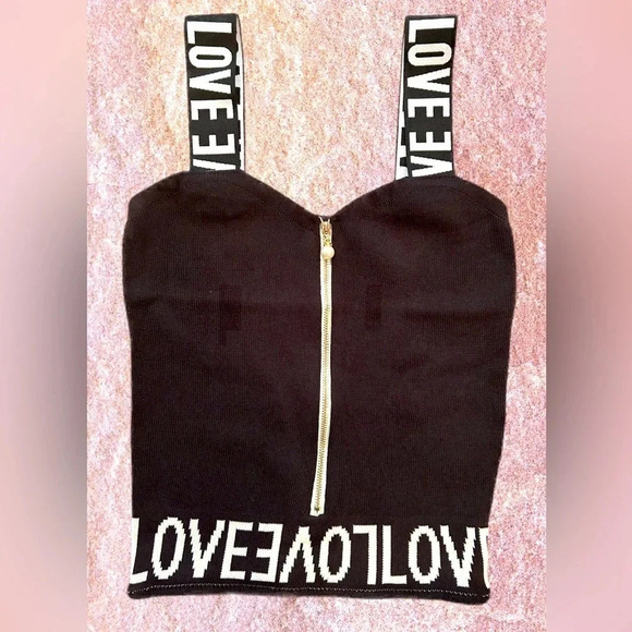 Tops - Women’s Black and White Cropped Tank Top  One Size  NWOT